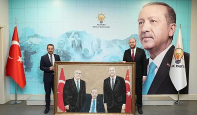 AK PARTİ REYHANLI’DAN GENEL MERKEZE ÇIKARMA