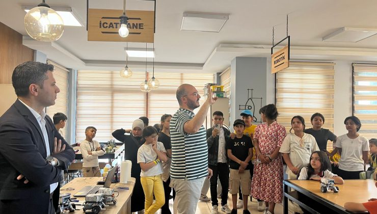 “HER ŞEY DEPREMZEDE ÖĞRENCİLERİMİZ İÇİN”