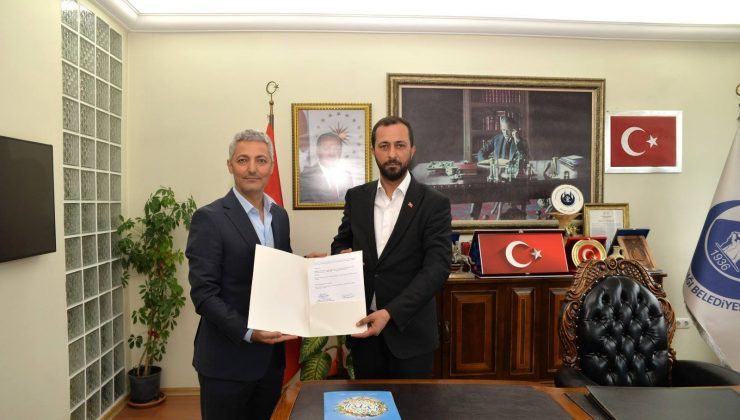 YAYLADAĞI ŞEHİR KÜTÜPHANESİ PROTOKOLÜ İMZALANDI