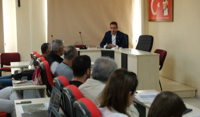 BAŞKAN ÖZGÜN KURUM AMİRLERİYLE TOPLANTI YAPTI