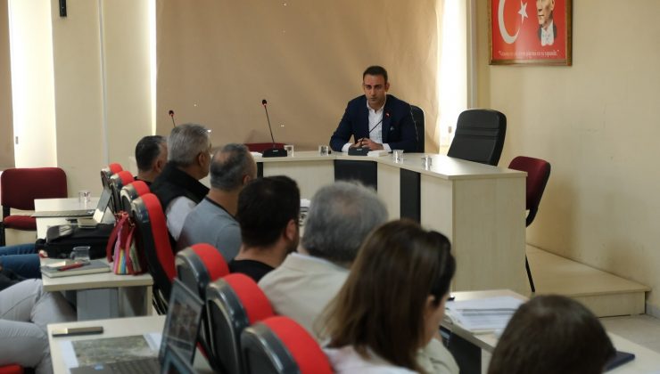 BAŞKAN ÖZGÜN KURUM AMİRLERİYLE TOPLANTI YAPTI