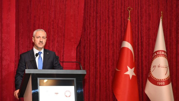 HMKÜ’DE YOĞUN BAKIM SEMPOZYUMU DÜZENLENDİ