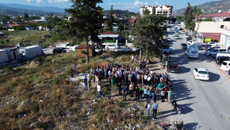 VATANDAŞLAR ARASINDA ANLAŞMAZLIK NEDENİYLE BİR KAZMA DAHİ VURULAMADI 