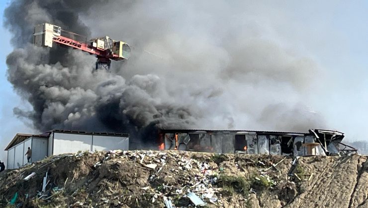 İŞÇİLERİN KALDIĞI KONTEYNER ALEVLERE TESLİM OLDU   