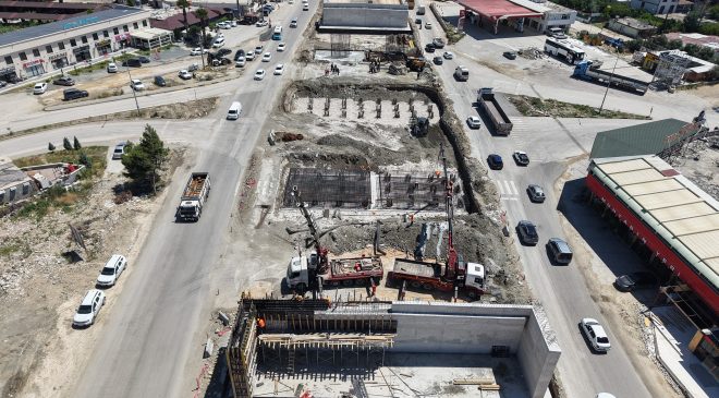 ASRIN FELAKETİ SONRASI YENİDEN İNŞA EDİLEN ANTAKYA’DA 5 KÖPRÜLÜ KAVŞAKLA TRAFİK SORUNU TARİHE KARIŞACAK 