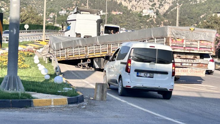HATAY’DA SEYİR HALİNDEKİ TIRIN DORSESİ ÇIKTI   