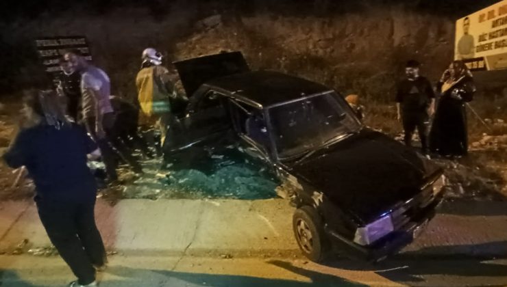 HATAY’DA İKİ OTOMOBİL ÇARPIŞTI: 6 YARALI 