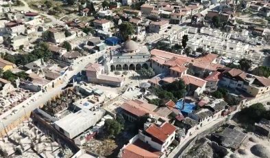 DEPREMİN YIKTIĞI HABİB-İ NECCAR CAMİİ’NDE İHYA ÇALIŞMALARI HIZLA SÜRÜYOR   