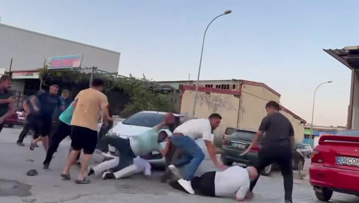 KAZA SONRASI TEKMELİ, YUMRUKLU KAVGA 