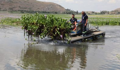 HBB, GÖLBAŞI GÖLÜ’NÜ TEMİZLİYOR