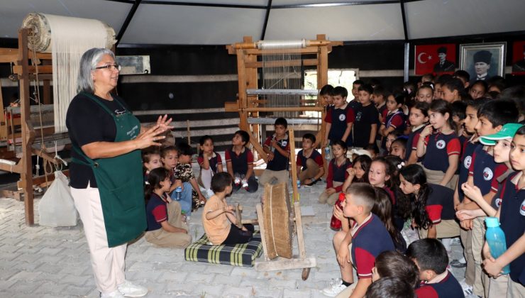 MİNİK ÖĞRENCİLERDEN DEFNE KOZA EVİ’NE ANLAMLI ZİYARET