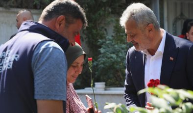 BAŞKAN ÖNTÜRK’TEN ŞEHİTLİKLERE ZİYARET