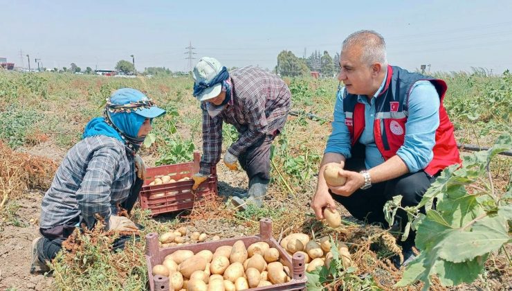 İL MÜDÜRÜ TÜRKMEN ÜRETİCİYİ ZİYARET ETTİ