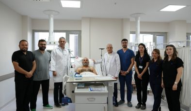 HATAY MKÜ’DE KALP DURDURULMADAN AÇIK KALP AMELİYATI YAPILDI