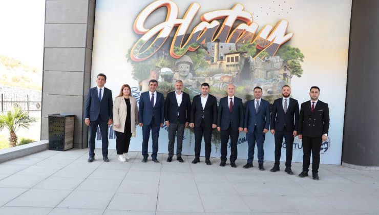 AK PARTİ’DEN BAŞKAN ÖNTÜRK’E ZİYARET