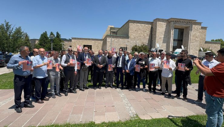 STAJ VE ÇIRAKLIK MAĞDURLARI MECLİS’TE: “BU MAĞDURİYET ÜLKENİN GELECEĞİNİ TEHDİT EDİYOR”