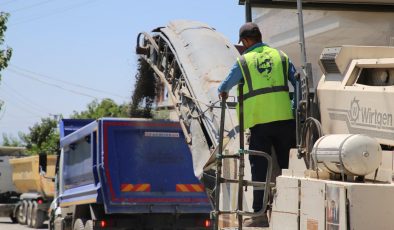 HBB, DÖRTYOL’DA ASFALTLAMA ÇALIŞMALARINI SÜRDÜRÜYOR