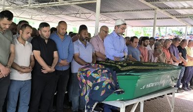DOĞUM ESNASINDA GENÇ KADIN VEFAT ETTİ, EVLADI YAŞAMA TUTUNDU 