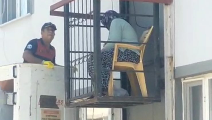 BİNANIN DIŞINDA BULUNAN ASANSÖRDE MAHSUR KALAN YAŞLI KADINI İTFAİYE KURTARDI 