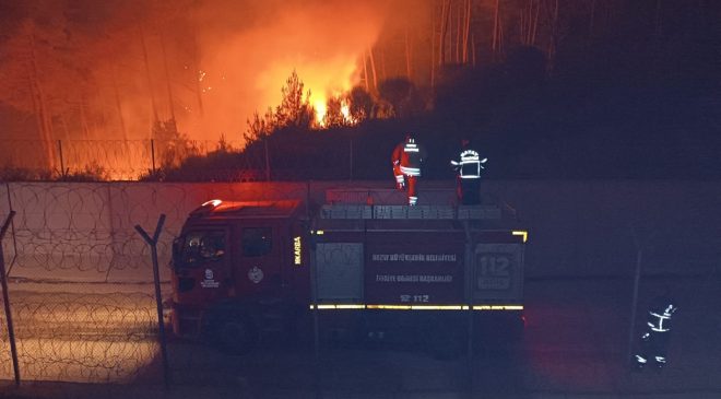 SURİYE’DEN YAYLADAĞI’NA SIÇRAYAN ALEVLER KONTROL ALTINA ALINDI   