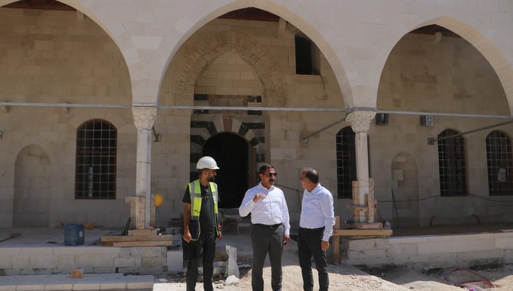 DEPREMDE YERLE BİR OLAN ANADOLU’NUN İLK CAMİSİNİN EYLÜL AYINDA İBADETE AÇILMASI PLANLANIYOR  