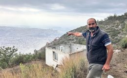 TAŞ OCAĞI PATLAMALARDA SAVRULAN TAŞLARDAN CANLARINI ZOR KURTARDILAR 