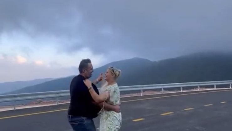 MANZARASIYLA MEST EDEN YOLDA İLGİ ODAĞI OLAN DANS 