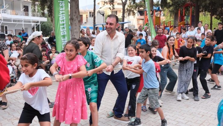 DEFNE’DE ÇOCUKLAR GÖNÜLLERİNCE EĞLENDİLER   