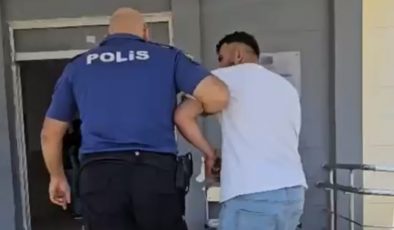 ANTAKYA’DA ‘DUR’ İHTARINA UYMAYAN ŞAHIS,  KOVALAMACA SONUCU YAKALANDI   