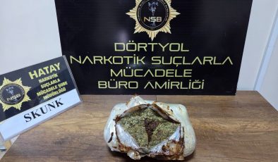 OTOBÜSTEKİ YOLCUNUN KULLANDIĞI YASTIKTAN 1 KİLO 450 GRAM UYUŞTURUCU ÇIKTI 