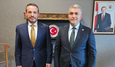 İLÇE BAŞKANI KURT’TAN VEKİL YEŞİLDAL’A ZİYARET