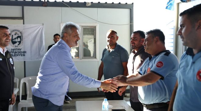 BAŞKAN ÖNTÜRK, YANGIN KAHRAMANLARINI ZİYARET ETTİ