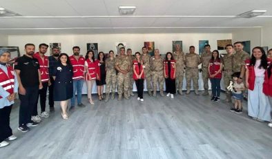 HATAY’DA KURSİYERLERDEN GÖZ DOLDURAN YIL SONU SERGİSİ