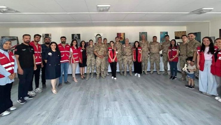 HATAY’DA KURSİYERLERDEN GÖZ DOLDURAN YIL SONU SERGİSİ