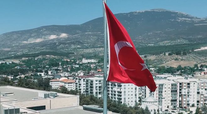 ÇELİK: KIRIKHAN’IN ZAFER GÜNÜ KUTLU OLSUN