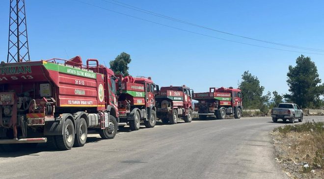 HATAY’DAN EKİPLER SURİYE’DEKİ YANGINA KOŞTU