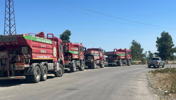 HATAY’DAN EKİPLER SURİYE’DEKİ YANGINA KOŞTU
