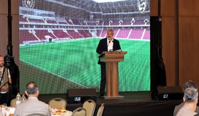 BAŞKAN ÖNTÜRK: KENDİMİ GENÇLERE BORÇLU HİSSEDİYORUM