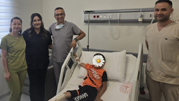 ALTINÖZÜ DEVLET HASTANESİ’NDE BOY UZATMA AMELİYATI GERÇEKLEŞTİ 