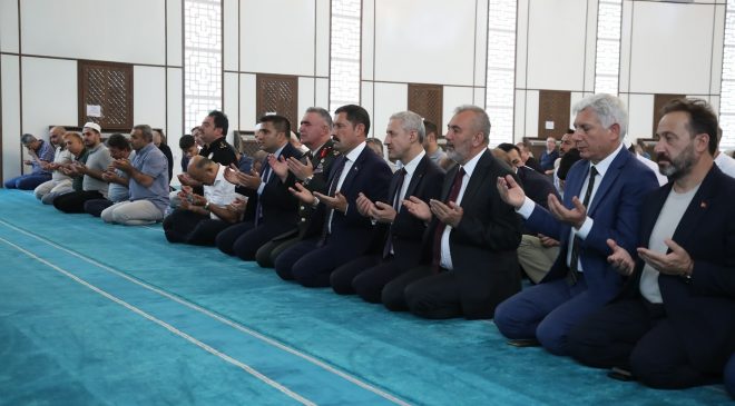 HATAY’DA 15 TEMMUZ ŞEHİTLERİ DUALARLA ANILDI