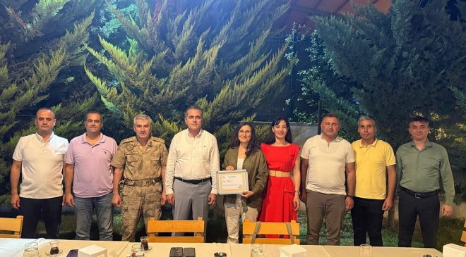 KAYMAKAM AKDAŞ’TAN SAĞLIK MÜDÜRÜNE TAKDİR BELGESİ