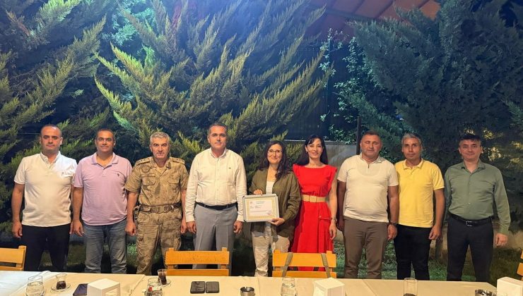KAYMAKAM AKDAŞ’TAN SAĞLIK MÜDÜRÜNE TAKDİR BELGESİ