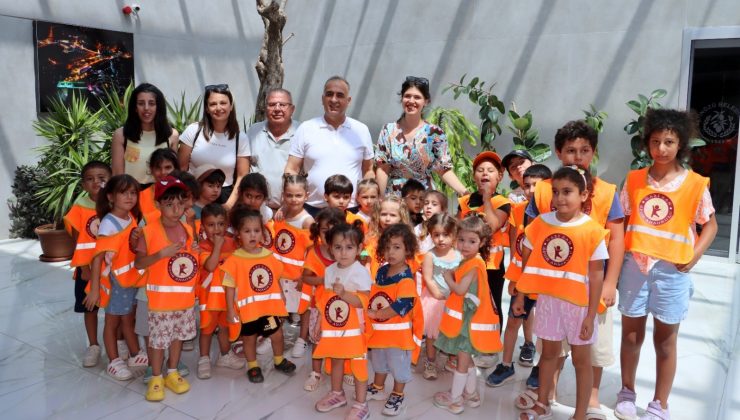 HATOKDER’İN MİNİKLERİNDEN ALTINÖZÜ’NE NEŞELİ ZİYARET