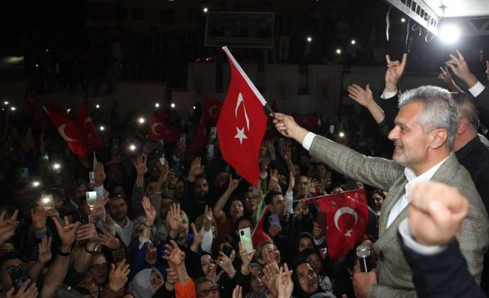ÖNTÜRK İÇİN İMKANSIZ YOK, HİZMET VAR