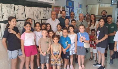 GÜLİSTAN SERGİ AÇILIŞINA KATILDI