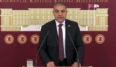 CHP’Lİ GÜZELMANSUR: “HATAYLIYA TABELA BARAJ DEĞİL, SU LAZIM!”
