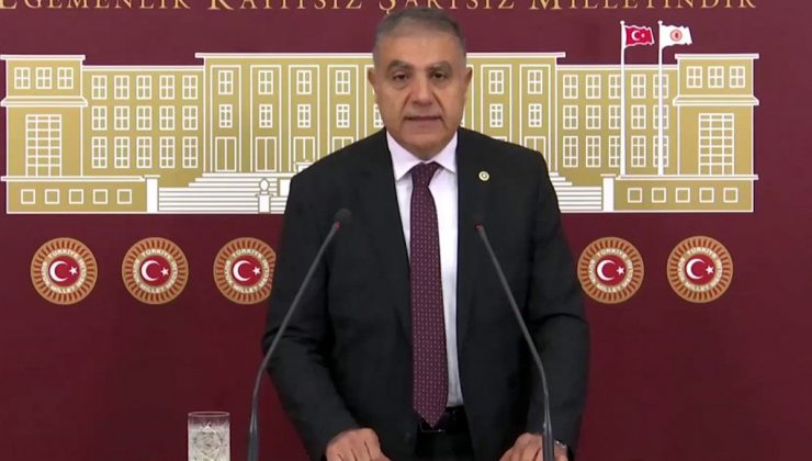 CHP’Lİ GÜZELMANSUR: “HATAYLIYA TABELA BARAJ DEĞİL, SU LAZIM!”