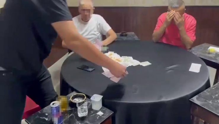 KUMAR MASASINDA YAKALANAN ŞAHIS, ‘KAMERAYA ÇEKME’ DİYEREK TEPKİ GÖSTERDİ   