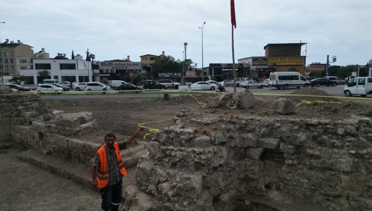 VARLIĞINDAN BÖLGE HALKININ HABERİNİN BİLE OLMADIĞI TARİHİ KALE KAZI ÇALIŞMALARIYLA ORTAYA ÇIKARILDI 