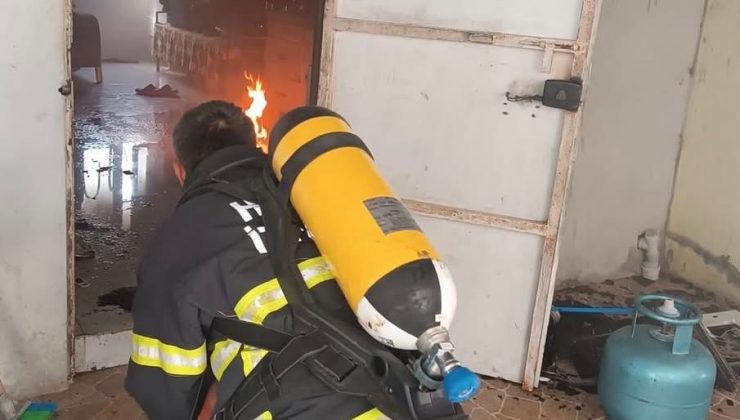 SAMANDAĞ’DA EV YANGINI    